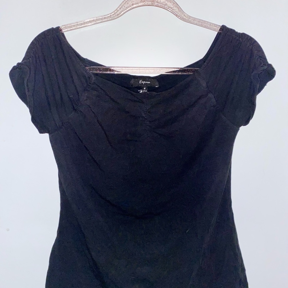 Vintage Express. 90s, off the shoulders